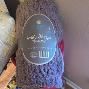 Comfort Bay Lavender Teddy Sherpa Throw